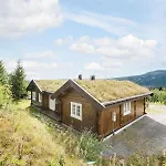 Reveenka - In With Jacuzzi For Rent Ferienhaus