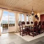 Ferienhaus Reveenka - In With Jacuzzi For Rent