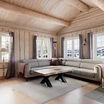 Reveenka - In With Jacuzzi For Rent