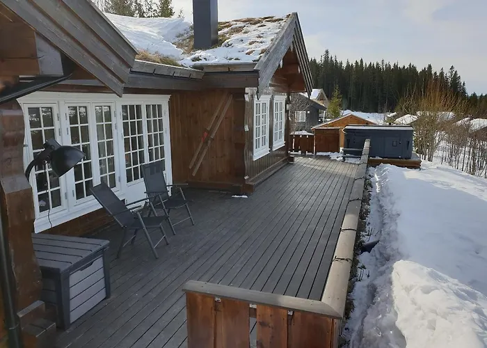 Reveenka - In With Jacuzzi For Rent Дом отдыха Трисиль